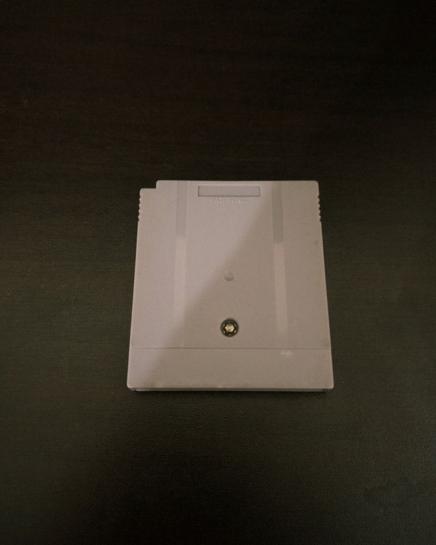 由 cycstore17 (刊登 ID 1382368417，圖片 2) 提交，位於 台中市 (Taichung) 的 Game boy 卡帶 寶可夢 皮卡丘 台版 X419 (類別：其他電玩遊戲)，說明：🎮 Game Boy 卡帶 寶可夢 皮卡丘 台版 二手品 🎮 經典懷舊 Game Boy《寶可夢 皮卡丘》台版卡帶，皮卡丘陪你重溫童年抓寶回憶⚡️！ 此商品為二手品，外觀品項如圖，購買前請詳閱照片～ ✔ Game Boy 台版卡帶 ✔ 寶可夢 皮卡丘版 經典必收 ✔ 收藏、把玩、回味童年皆適合 📌 二手品，售出不退換 📮快速出貨｜用心包裝｜歡迎提問！ 📌【購物須知｜請務必詳閱】 1. 本賣場部分為【二手/展示品】商品，可能會有輕微使用痕跡，完美主義者請斟酌下單。 2.商品到貨隔日起享有7日鑑賞（猶豫）期權益（依消保法規定） ※請注意：「鑑賞期≠試用期」，鑑賞期內如欲辦理退貨，商品需保持全新狀態且包裝完整（含商品本體、配件、說明書、包裝、贈品等），否則將影響退換貨權益。 3.開