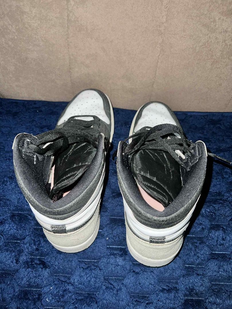 Jordan 1 Retro High OG Coral Bleached (Category: Sneakers) located in Las Pinas. Submitted by sophisticatedbeauty_12 (Listing ID 1382482787, Image 3). Description: 👟 Guaranteed Authentic ✔️ Men’s Size 12 ✔️ No inclusions (can add replacement box upon request) 🔸 Minimal creasing – can look great once cleaned 💯 Good condition overall & perfect for daily wear 📦 Ships Everyday via J&T 🚗 LALAMOVE / GRAB available 💳 GCash / Bank Transfer Accepted