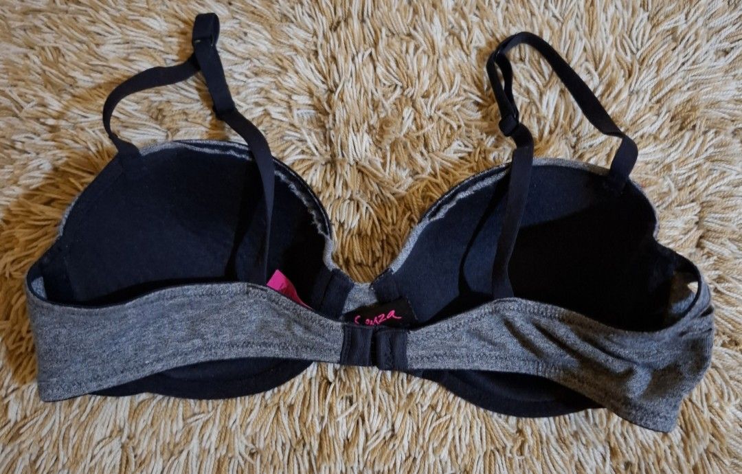 La Senza Bra 36B (Category: Undergarments & Loungewear) located in Rizal. Submitted by kline13 (Listing ID 1382411303, Image 2). Description: w/ flaws.