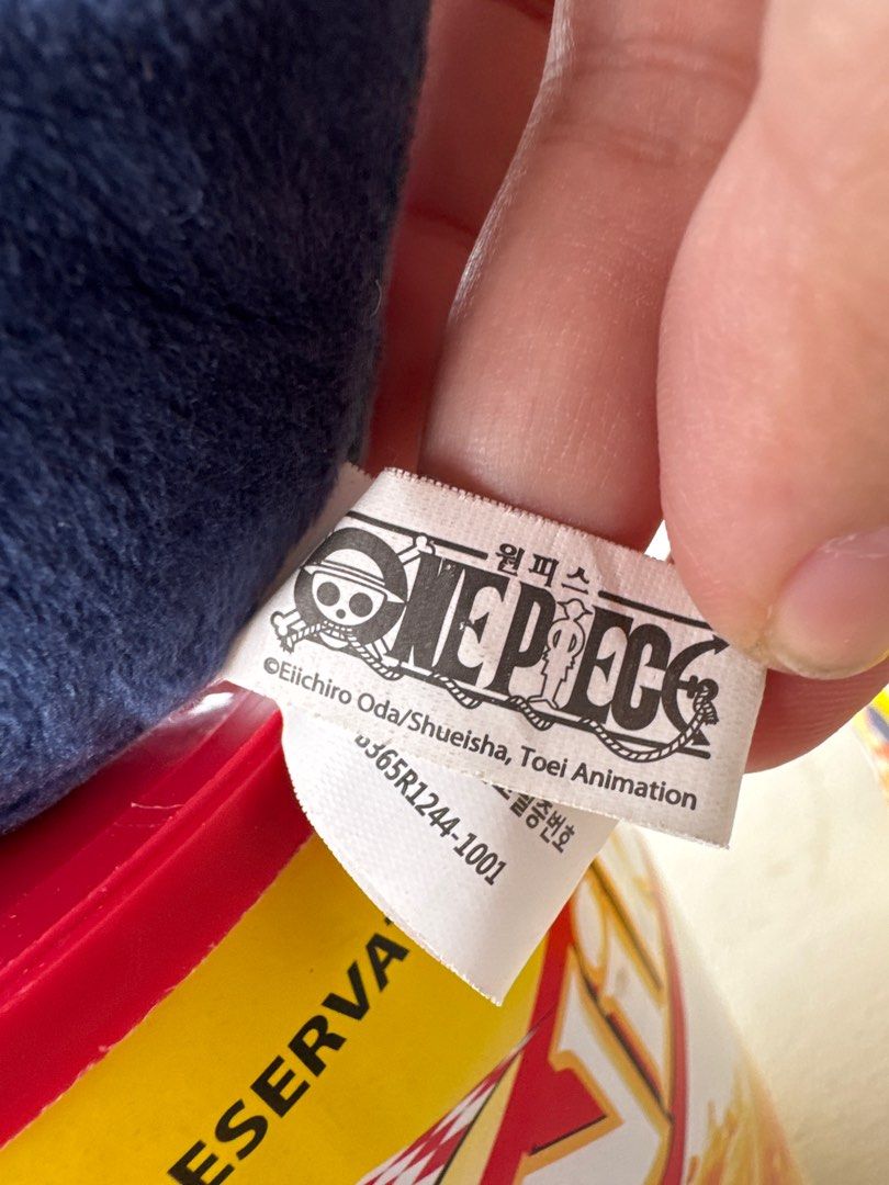 Licensed One Piece Laboon Whale Plush Toys Doll Keychain (Category: Plushies & Soft Toys) located in Mabalacat. Submitted by fangal_finds (Listing ID 1382314178, Image 3). Description: Licensed One Piece Laboon Whale Plush Toys Doll Key Chain Pendant Strap 7" 18Cm.