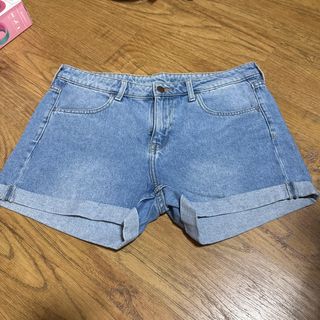 (Category: ) located in . Submitted by charmingcharmz (Listing ID 1382361902, Image 1). Description: .