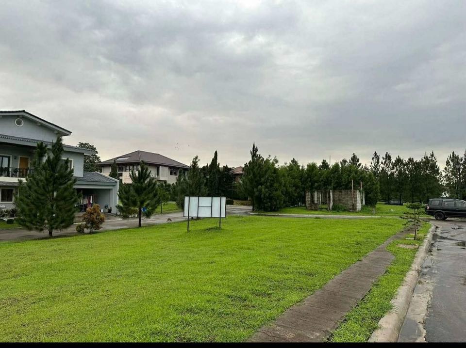 (Category: ) located in . Submitted by rmvlistings (Listing ID 1382434035, Image 1). Description: .