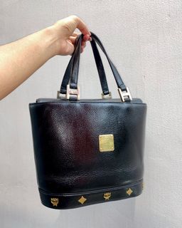 (Kategori: ) berada di . Dikirim oleh solene_closet (ID iklan 1382338627, Gambar 1). Deskripsi: .