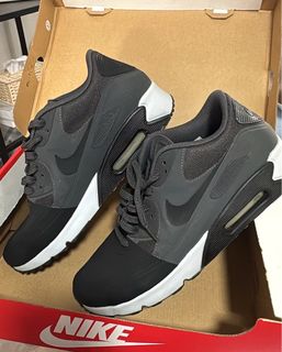 (Category: ) located in . Submitted by PRELOVEDCLEARANCE (Listing ID 1382336048, Image 1). Description: .