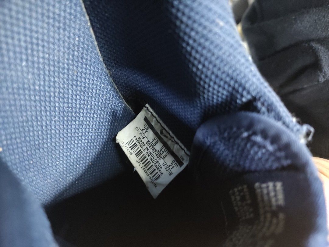 Nike Cortez (Kategori: Orang Tua, Bayi & Anak - Lainnya) berada di Bukittinggi. Dikirim oleh nrbranded (ID iklan 1382301356, Gambar 2). Deskripsi: 𝐁𝐫𝐚𝐧𝐝 : 𝙉𝙞𝙡𝙚 𝘾𝙤𝙧𝙩𝙚𝙯 𝐒𝐢𝐳𝐞 : 33.5 (210) 𝐌𝐚𝐝𝐞 𝐢𝐧 : 𝙄𝙣𝙙𝙤𝙣𝙚𝙨𝙞𝙖 𝐊𝐨𝐧𝐝𝐢𝐬𝐢 : 9/10.