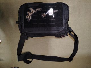 (Category: ) located in . Submitted by huntsmenlogistics_01 (Listing ID 1382300740, Image 1). Description: .