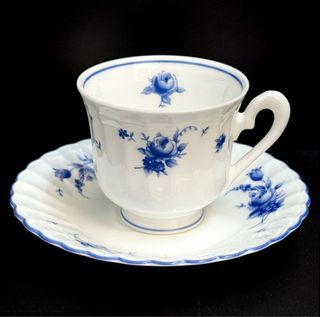 (Category: ) located in . Submitted by fineporcelain (Listing ID 1382409810, Image 1). Description: .