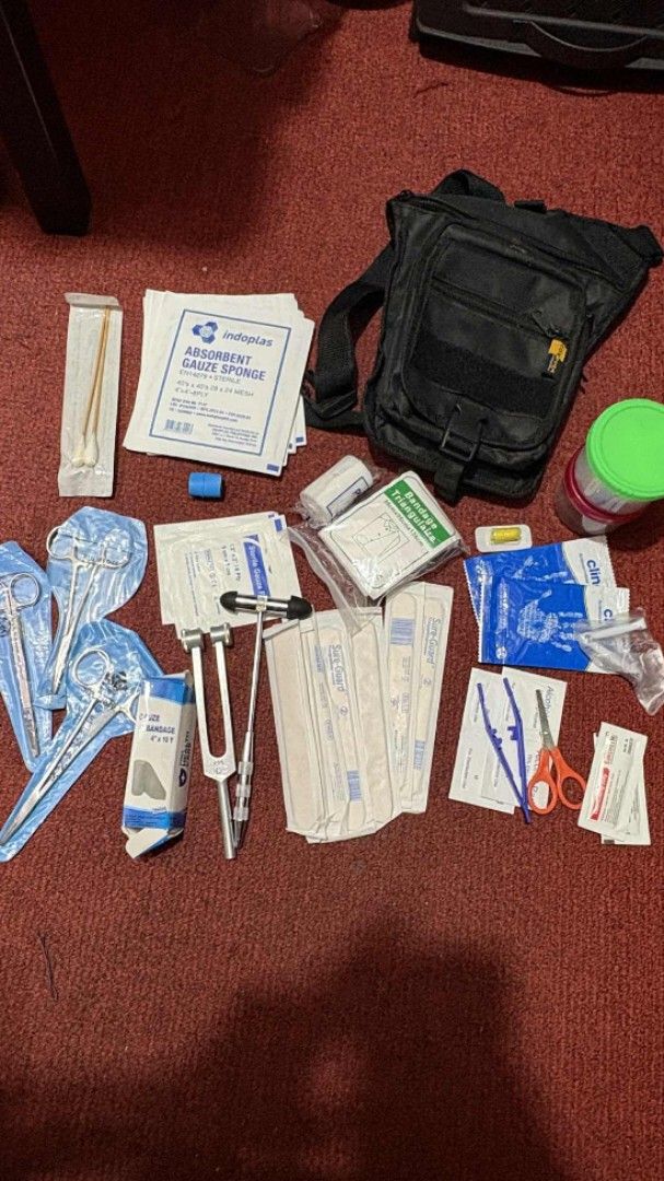 Nursing duty paraphernalia for nursing students (Category: Medical Supplies & Tools) located in Manila. Submitted by prelovedforsale. (Listing ID 1382339957, Image 1). Description: inclusions: leg bag, gauze, tuning fork, reflex hammer, sterile tongue depressor, pbt bandage, trinagular bandage, scissors, torniquet, heparin cap, sterile cord clamp, cotton applicator canister, lubricating jelly additional : size 7 sterile gloves:12 pesos each (take