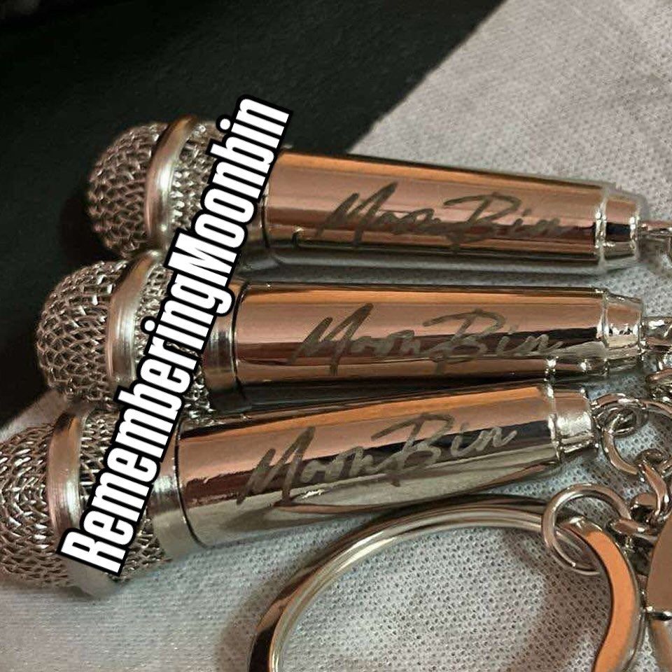 our limited edition Moonbin-inspired mini metal engraved microphone (Category: Microphones) located in Pasay City. Submitted by pampashop (Listing ID 1382442730, Image 1). Description: For those who still hear his voice in the silence… Introducing our limited-edition Moonbin inspired mini metal engraved microphone. A tribute to the star who continues to shine in our hearts. 🎤 Premium metal build 🌙 Custom engraving in memory of Moonbin 💜 Design