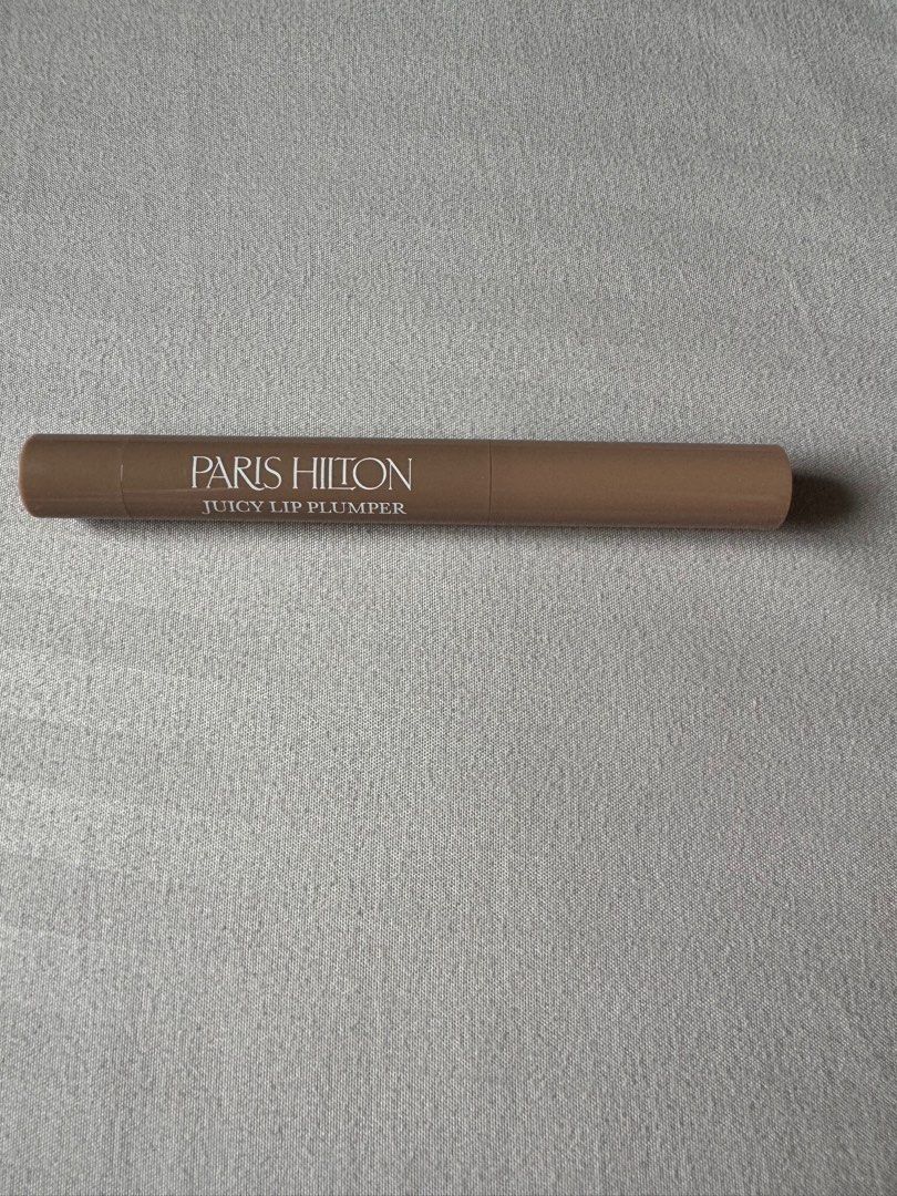 Paris Hilton lip plumper (Category: Makeup) located in Quezon City. Submitted by joyeusefille (Listing ID 1382362208, Image 1). Description: .