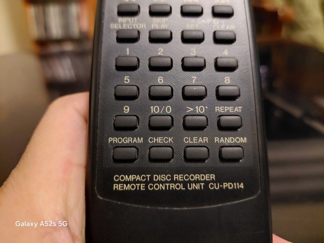 Pioneer PDR-D5 Remote control (Category: Portable Audio Accessories) located in Muntinlupa City. Submitted by Festu (Listing ID 1382388321, Image 2). Description: For sale P1,500 Original remote control for Pioneer PDR-D5 CD Player. Good condition.