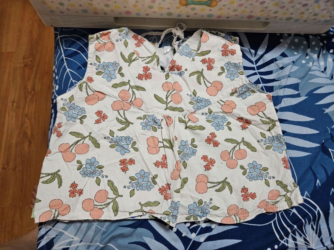 Printed linen tops for kids 3 pcs (Category: Babies & Kids Fashion) located in Manila. Submitted by annmd (Listing ID 1382325929, Image 2). Description: Take all. Used at 4-5 years old.