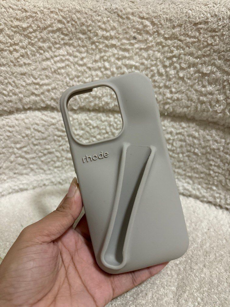 Rhode Phone Case (Category: Cases & Sleeves) located in Las Pinas. Submitted by loveaateles (Listing ID 1382424270, Image 1). Description: I got the wrong one hehe .