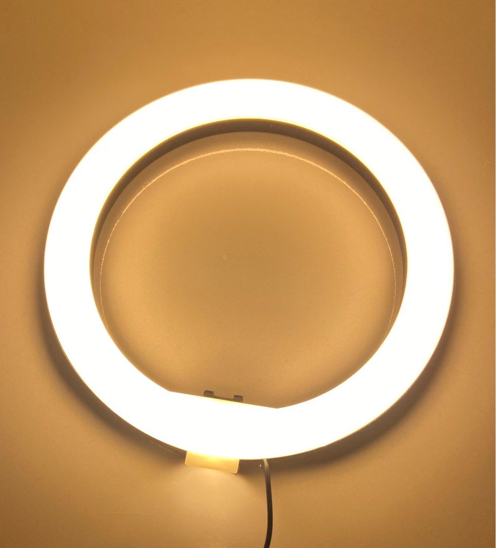 Ring Light with “Bose” Power Adapter (Category: Lighting & Studio Equipment) located in Cavite. Submitted by nanangonlineshop (Listing ID 1382430673, Image 3). Description: ✅ Size: 10” ✅ Light Colors: warm, cool & natural.