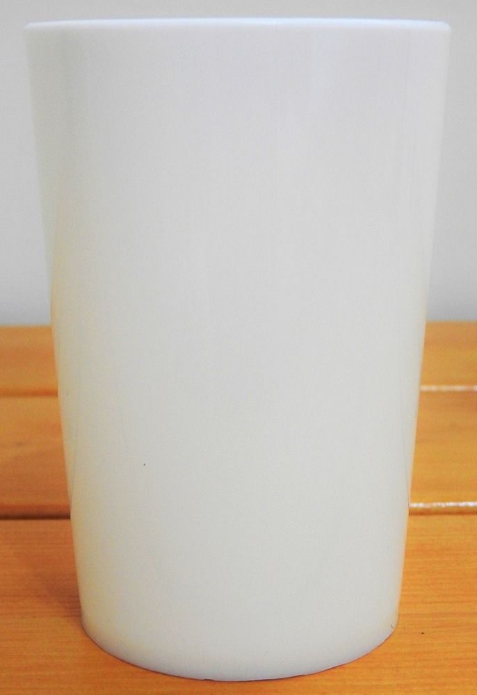 由 bugudingwu (刊登 ID 1382492304，圖片 3) 提交，位於 嘉義市 (Chiayi City) 的 【日本製】老物S🔵佐藤製藥 塑膠杯🔵非賣品 佐藤象 大象 日式 日文 日語 筆筒 可愛 杯子 復古 早期 古董 居家裝飾 0724 (類別：其他居家裝飾)，說明：※新品老物仍可能會有些許舊損及泛黃發生。 ※照片與實物因拍攝光線緣故會有些許落差。 ↓↓↓↓↓↓↓↓↓↓↓↓↓↓↓↓↓↓↓↓↓↓↓↓參考資訊↓↓↓↓↓↓↓↓↓↓↓↓↓↓↓↓↓↓↓↓↓↓↓↓ 💰價格：250元！ ⭐狀態：(S)全新未使用 ※佐藤製藥的稀有塑膠杯，也可當筆筒等小物收納使用※ 📏規格：高約9.5、直徑約6.3公分。