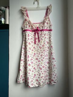 (Kategori: ) berada di . Dikirim oleh evalia_wardrobe (ID iklan 1382484451, Gambar 1). Deskripsi: .