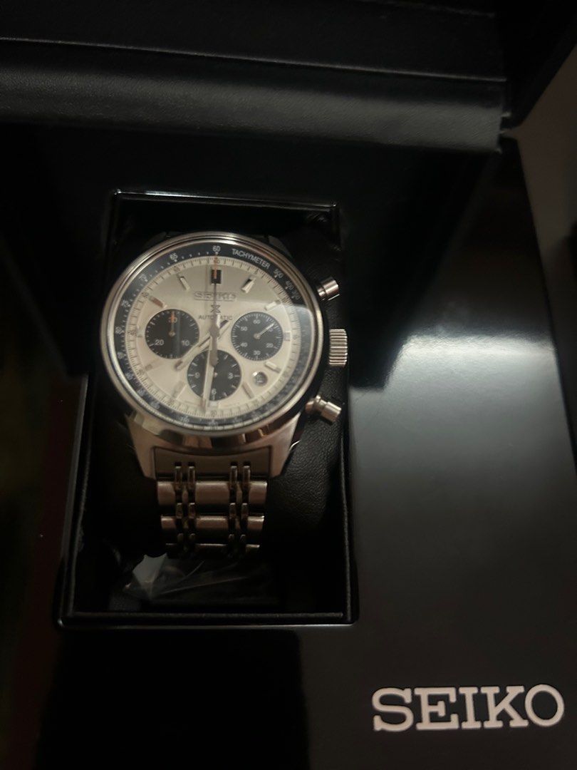 Seiko SRQ047J1 (Category: Men's Watches) located in Makati City. Submitted by vinced3rd (Listing ID 1382302015, Image 2). Description: Seiko SRQ047J1 Complete set Excellent condition Makati or Alabang meetups Watch review: https://monochrome-watches.com/seiko-prospex-speedtimer-mechanical-chronograph-srq047-and-srq049-automatic-hands-on-review-specs-price/.
