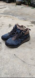 (Kategori: ) berada di . Dikirim oleh friendshoes.id (ID iklan 1382337224, Gambar 1). Deskripsi: .