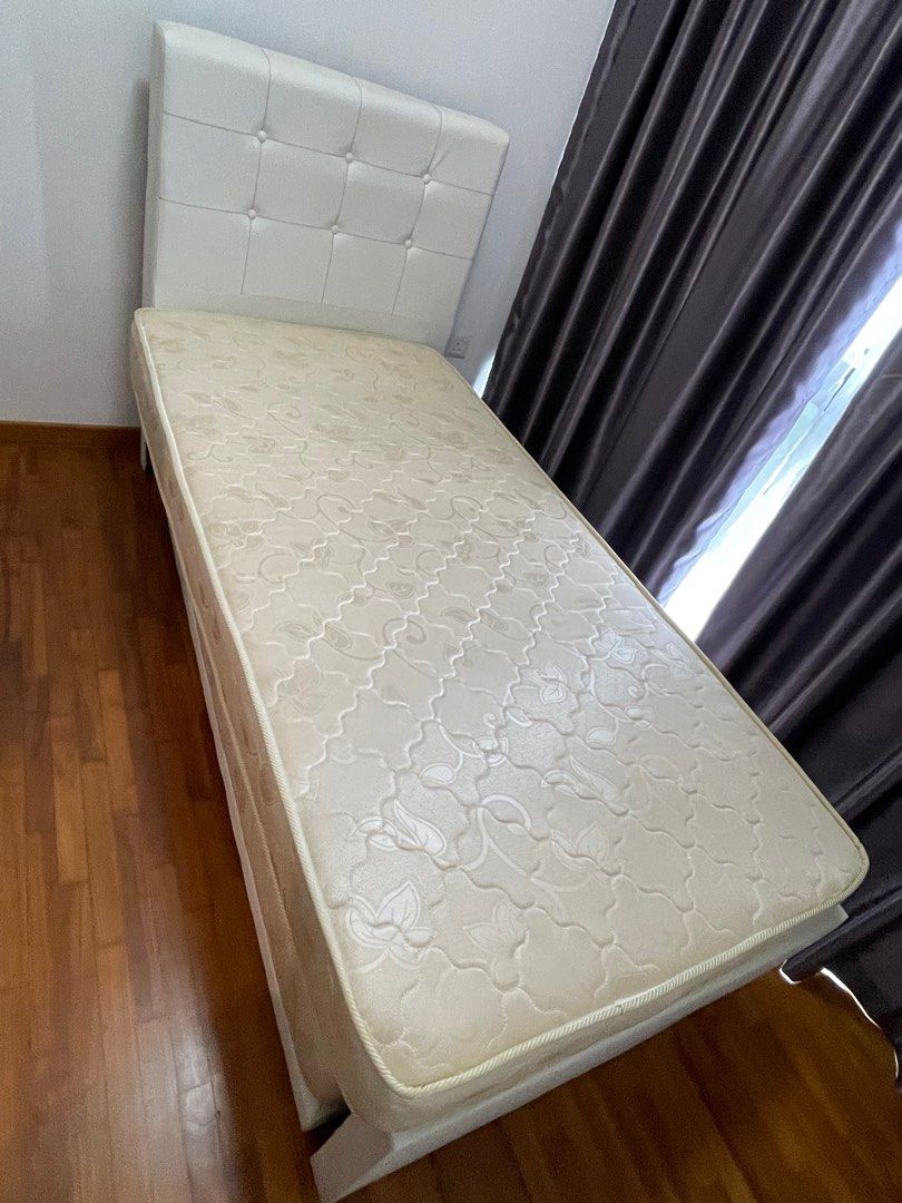 Single bed frame and mattress65074419056898111