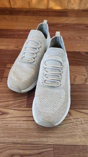 (Category: ) located in . Submitted by amsvypil63772 (Listing ID 1382346218, Image 1). Description: .