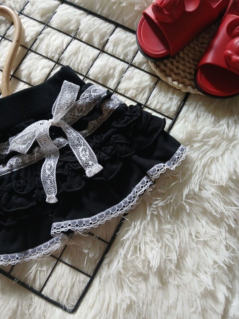 skirts (Category: Babies & Kids Fashion) located in Jasin. Submitted by b_molat (Listing ID 1382358423, Image 2). Description: .