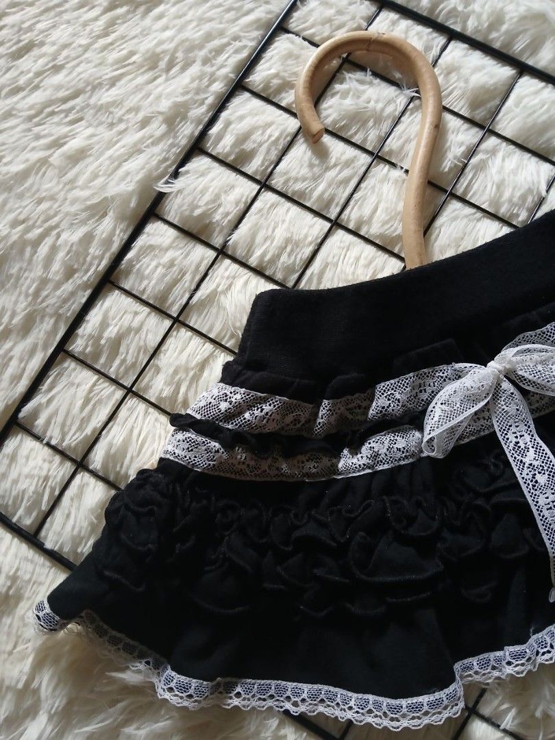 skirts (Category: Babies & Kids Fashion) located in Jasin. Submitted by b_molat (Listing ID 1382358423, Image 3). Description: .