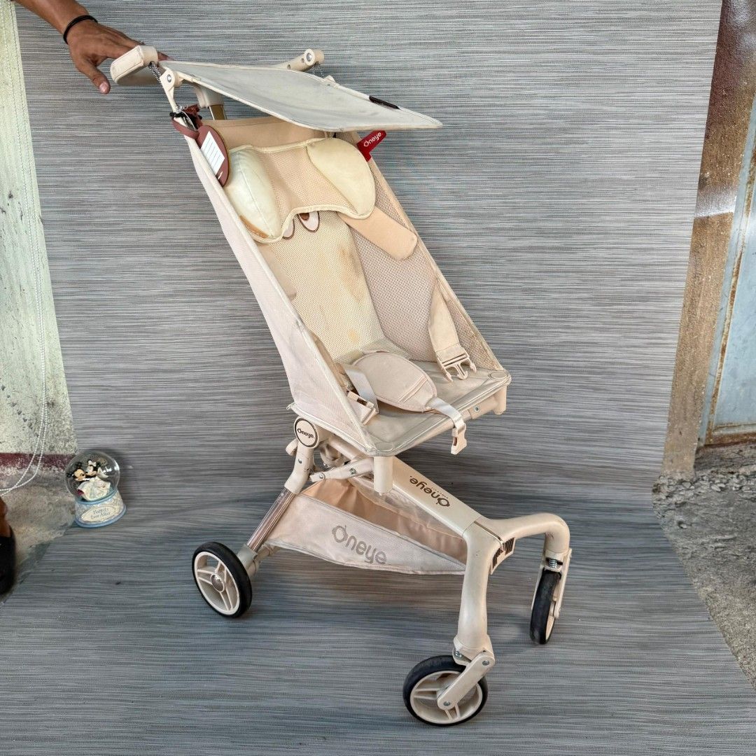 Stock Clearance Stroller (Category: Strollers) located in Kuala Lumpur. Submitted by putrialeey80497 (Listing ID 1382298403, Image 2). Description: good condition item used/ bundle Dari Singapore base Kelantan.