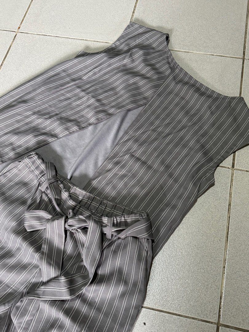 Tops & Trousers (Category: Sets or Coordinates) located in Palayan City. Submitted by decluttering_2018 (Listing ID 1382422468, Image 1). Description: Japan brand Trousers Woven satin fabric Ankle length .