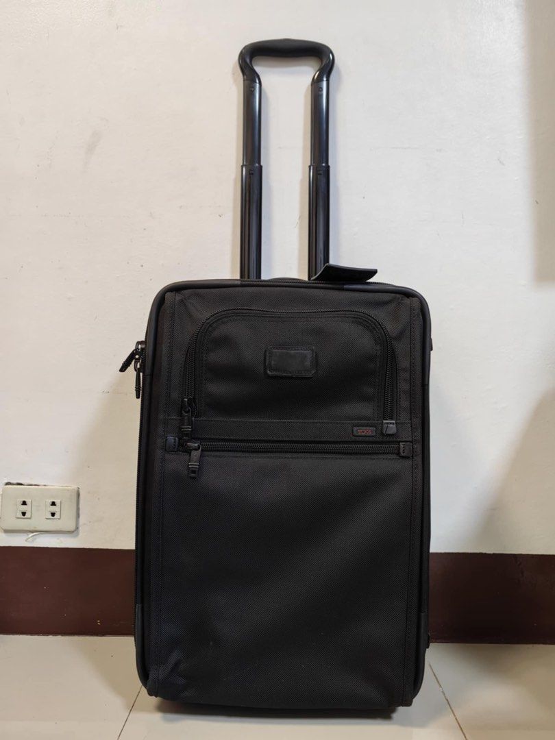 TUMI carry on luggage 4wheels (Category: Luggage) located in Davao. Submitted by Noel27 (Listing ID 1382449689, Image 3). Description: for sale TUMI ALPHA 3 CARRY ON LUGGAGE 4 wheels 360 no issue excellent consirion with bagtag ✅ H22" xW13.5" x D9.5-11.5" Inches 24k location:davao city.