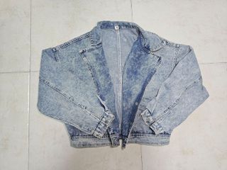 (Category: ) located in . Submitted by shopaholicsdiary (Listing ID 1382375127, Image 1). Description: .