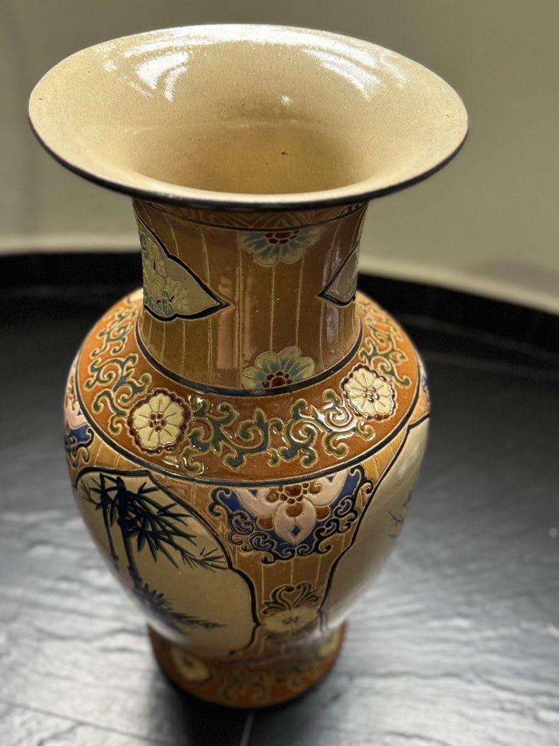 Vintage  Ceramic Vase64885265474818116