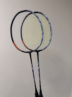 Yonex Astrox 100zz kurenai 4UG5, Sports Equipment, Sports