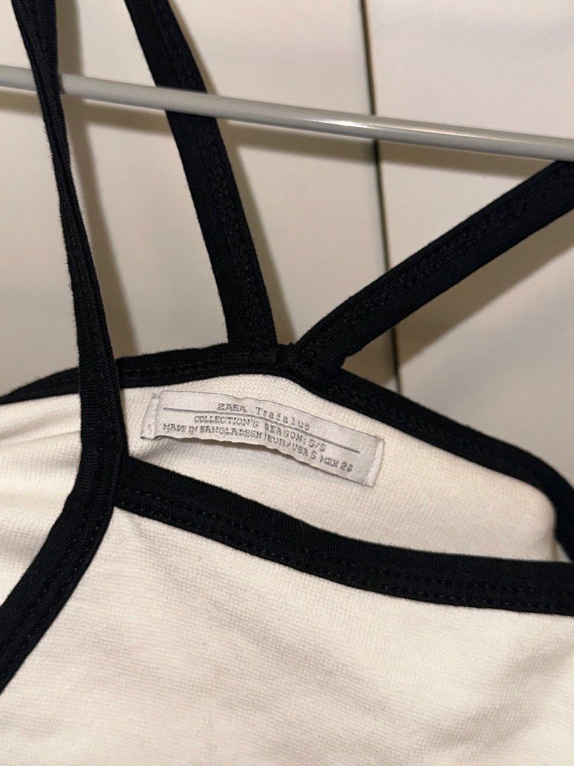 [ZARA] black & white halter crop top (Category: Sleeveless) located in Manila. Submitted by declutterbyaira (Listing ID 1382472698, Image 2). Description: .
