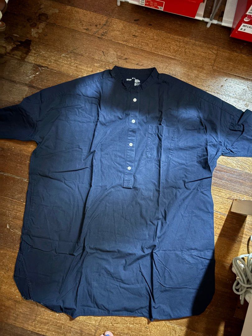 3/4 Mid Dress in Navy Blue (Category: Dresses) located in Los Banos. Submitted by giadelfin (Listing ID 1382612230, Image 1). Description: Size: medium to large Color: navy blue Length: knee Fit: loose High quality.