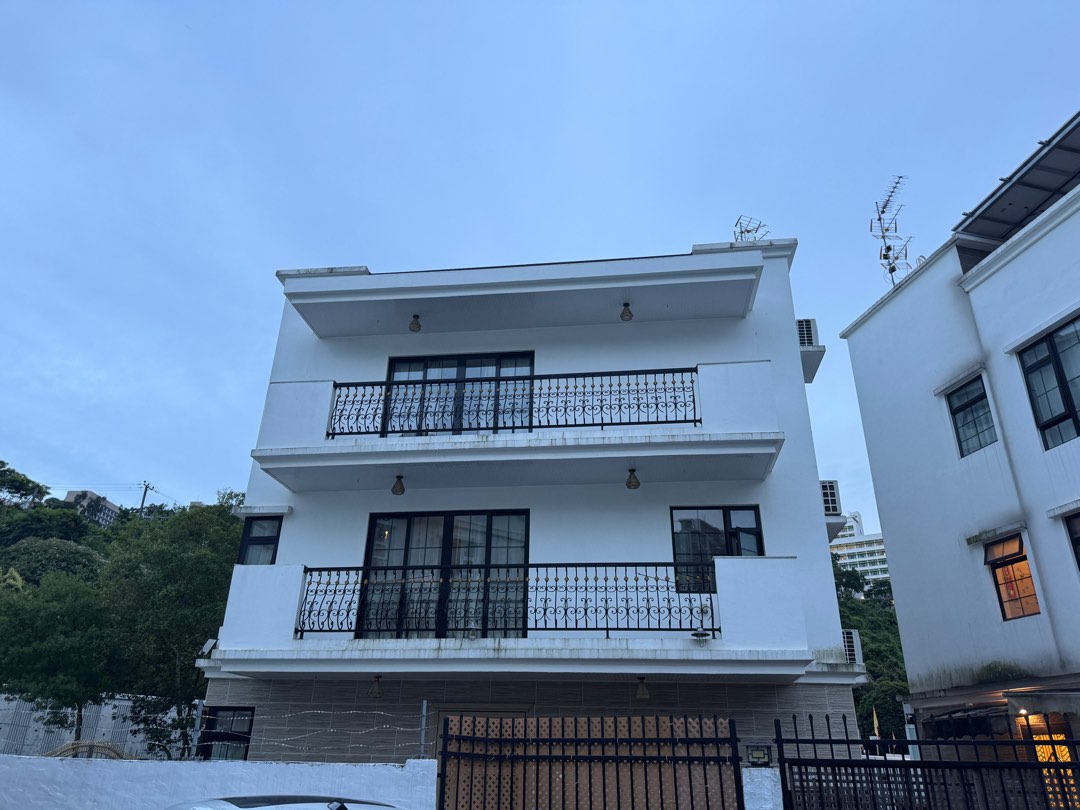 大埔白石角優質住宅項目｜兩棟現成村屋＋兩塊住宅地皮｜$5500萬｜免補地價64077577598338113