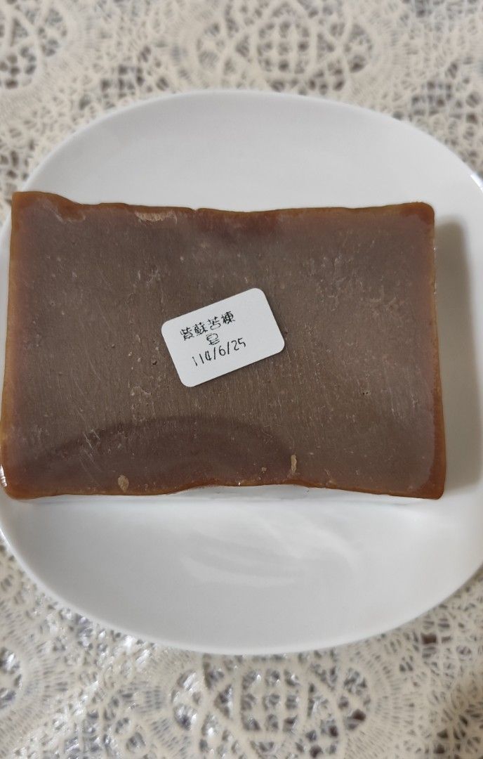 由 liafen051386475 (刊登 ID 1382659814，圖片 3) 提交，位於 台北市 (Taipei) 的 紫蘇苦楝手工皂 (類別：個人清潔保養)，說明：成份：基礎油+苦楝+蓖麻+米糠 重量：127g+-1g 添加：複方精油及紫蘇水入鹼 ps, 全身使用的好皂寵物也可以用。