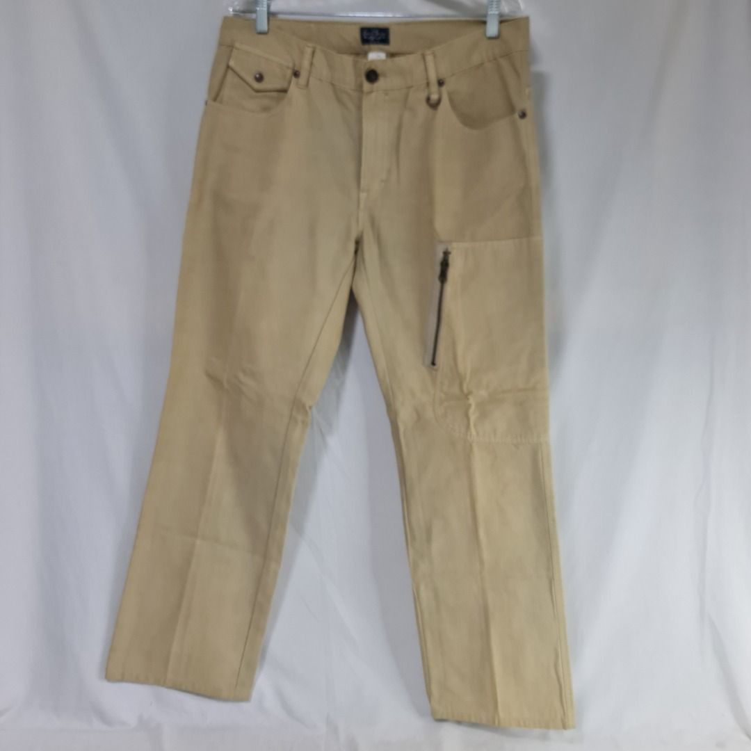 * * Earl Jean - Declutter Sale 003 * * (Category: Jeans) located in Quezon City. Submitted by jkr_kenshin (Listing ID 1382608948, Image 1). Description: Pre Loved Authentic Earl Jean Item is used. Boxed and stored for a year Size is posted in the picture ______________________________ Beige / Jeans / Vintage Made In Hong Kong US 36 ______________________________ R E A D C A R E F U L L Y First to pay get the item Pay within 24hrs No reservations 