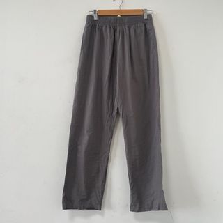 由 vintage_obchod (刊登 ID 1382654784，圖片 1) 提交，位於 的 (類別：)，說明：。