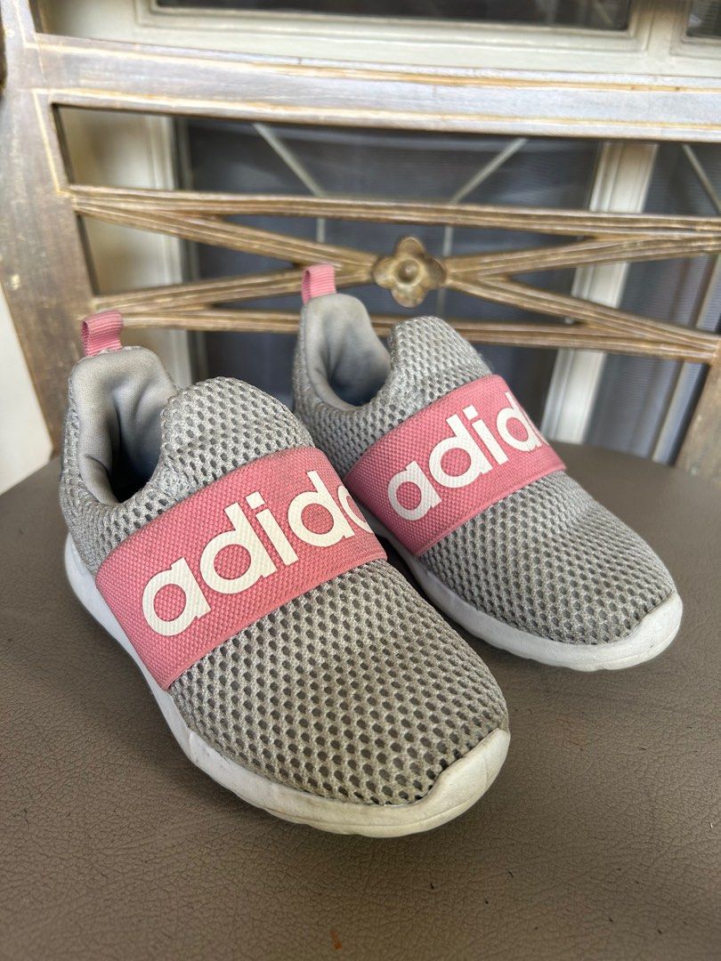 Adidas Kids Sneakers Size 9K (Kategori: Orang Tua, Bayi & Anak - Lainnya) berada di Jakarta Selatan. Dikirim oleh shopatnoni (ID iklan 1382537040, Gambar 2). Deskripsi: Masih bagus dicuci jd bersih lagi Size 9K No box ya.