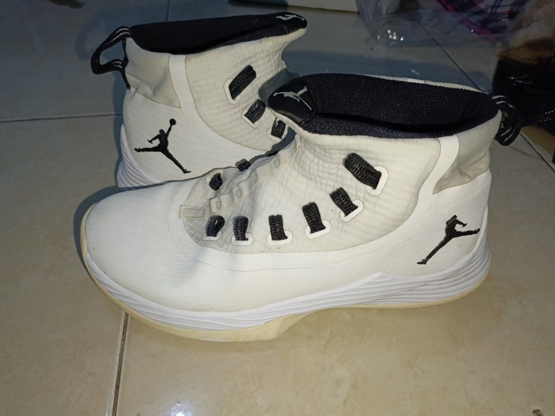 Air Jordan Ultra Fly 2, size 42,5, Fesyen Pria, Sepatu Lainnya