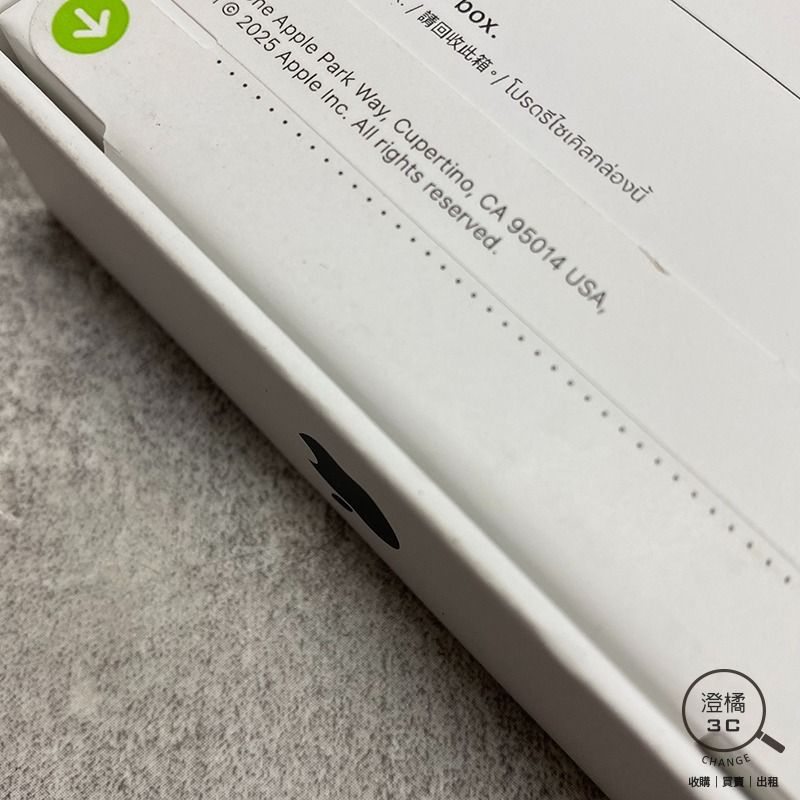 由 change12336 (刊登 ID 1382613103，圖片 3) 提交，位於 台北市 (Taipei) 的 『澄橘』Apple iPhone 16e 256G 256GB (6.1吋) 黑《全新品》A77710 (類別：iPhone 15 Series)，說明：Apple iPhone 16e 256GB (6.1吋) 黑 保固未開通 一年保 100%新，全新未拆，盒裝有些撞到 100%新，全新未拆 全新未拆 本賣場商品因於店家同步銷售流通快，請於下標前先詢問是否有貨。 ( 下標後如需自取請參閱關於我中的店家資訊。) 下標後請於 3 天內完成交易，並將您的收件資料填寫於買賣留言板中。 ( 請留收件人姓名、地址、電話。) 賣場交易方式 : 到店自取、超商取貨付款、信用卡(店家使用)、輕鬆付(黑貓宅配)。 購買前如有任何問題請多利用問與答或賣場即時通，若我們未回覆您的問題，表示不同意或未讀您的發問，若已下標將以網頁說明為主。 保固中商品如有故障請直接找代理商，過保商品自賣場售出後提