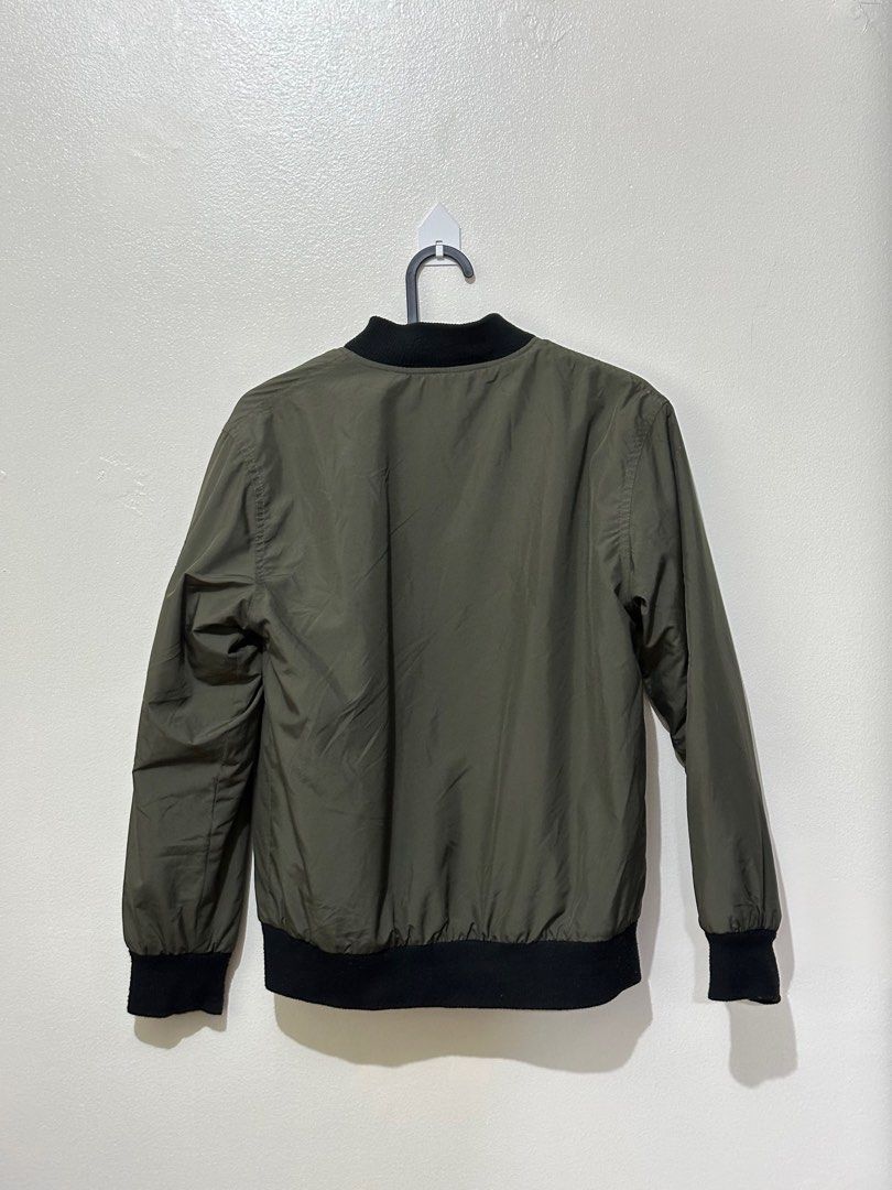 Army Green Bomber Jacket (Military Style) (Category: Coats, Jackets and Outerwear) located in Makati City. Submitted by allaissx (Listing ID 1382644469, Image 3). Description: .