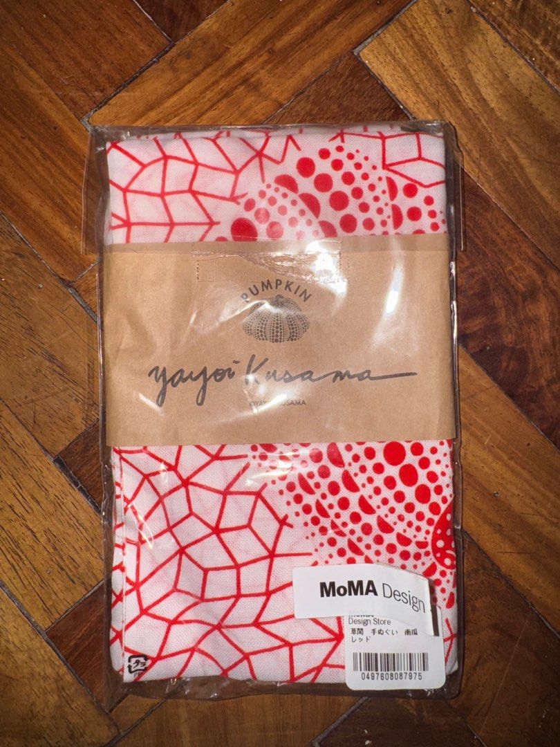(authentic & new) Yayoi Kusama x MOMA (Category: Shoulder Bags) located in Manila. Submitted by mabuhaymiles (Listing ID 1382575079, Image 2). Description: .