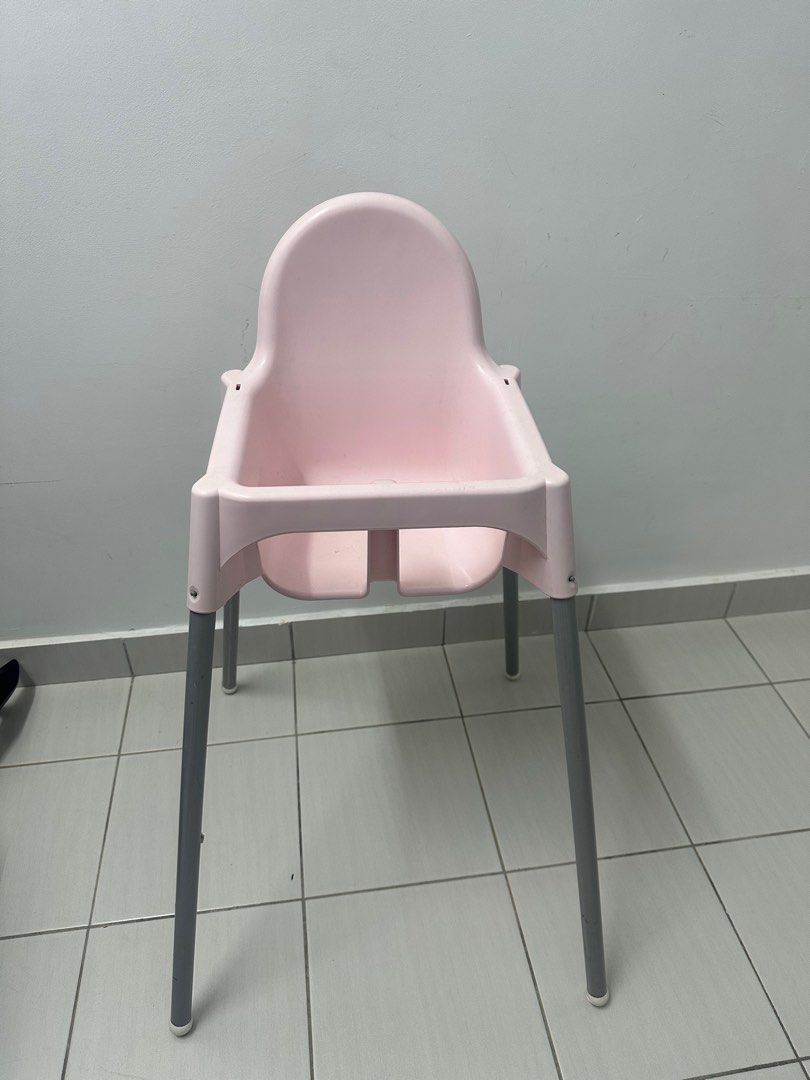Baby Chair (Category: Baby High Chairs) located in Kuala Lumpur. Submitted by eggp00l88 (Listing ID 1382548682, Image 1). Description: Baby Chair pink colour.. anak dah besar.