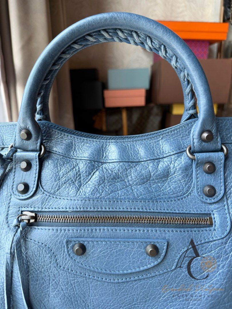 ABSOLU SILVER MOUNTAIN WATER European Union Trademark Information