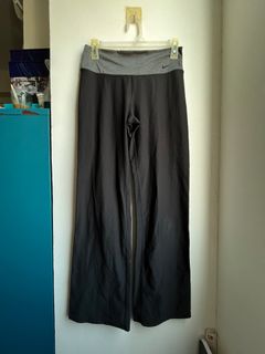 (Kategori: ) berada di . Dikirim oleh chic_and_classy (ID iklan 1382522584, Gambar 1). Deskripsi: .