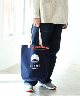 (Category: ) located in . Submitted by aceapparel (Listing ID 1382504138, Image 1). Description: .