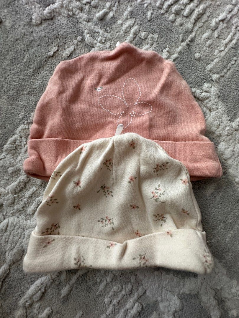 Beanies (Category: Babies & Kids Fashion) located in Kuala Lumpur. Submitted by ytz_b (Listing ID 1382517083, Image 1). Description: .