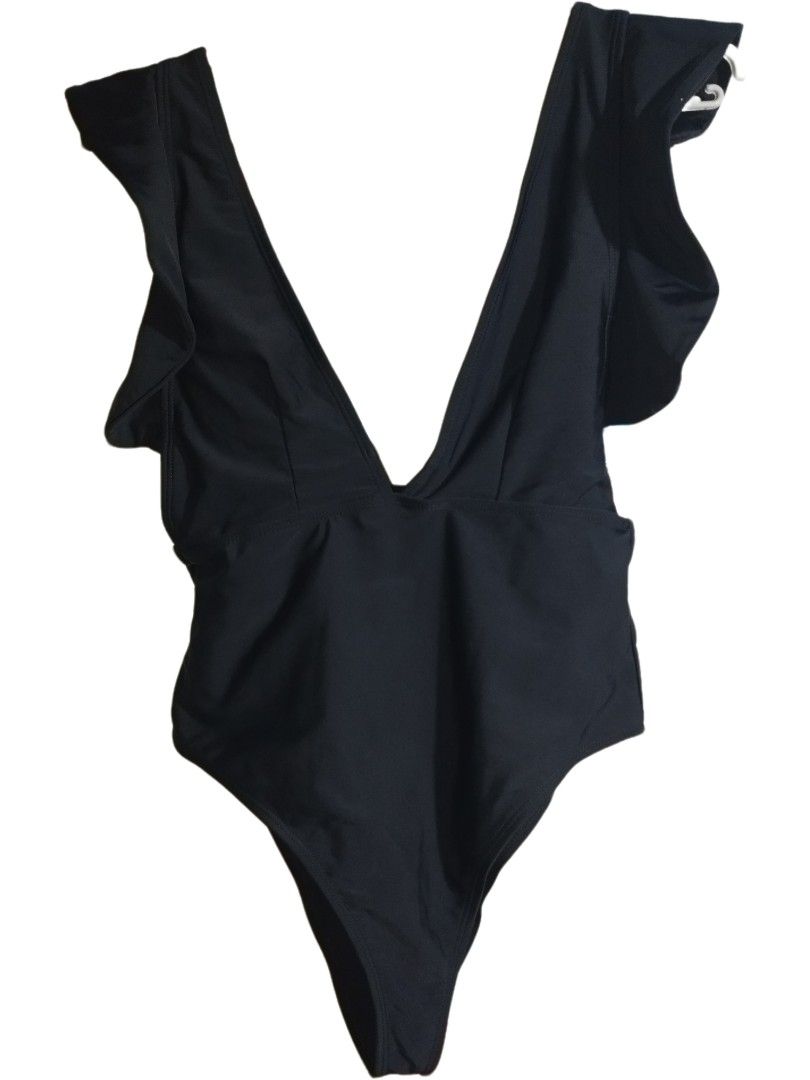 Black one piece bikini (Category: Bikinis & Swimsuits) located in Cebu City. Submitted by ayeshkar21 (Listing ID 1382680966, Image 1). Description: .