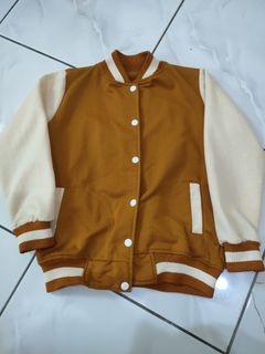 (Kategori: ) berada di . Dikirim oleh mils.caraosell (ID iklan 1382507668, Gambar 1). Deskripsi: .